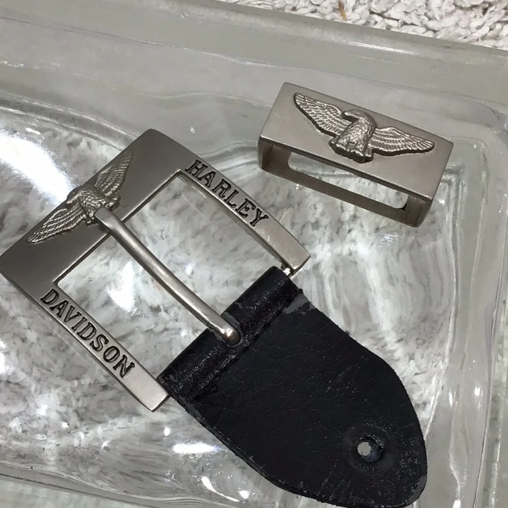Harley-Davidson Americana Eagle belt buckle and belt guide